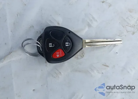 2013 Toyota Yaris Le z USA, uszkodzony, nr VIN JTDKTUD30DD569358